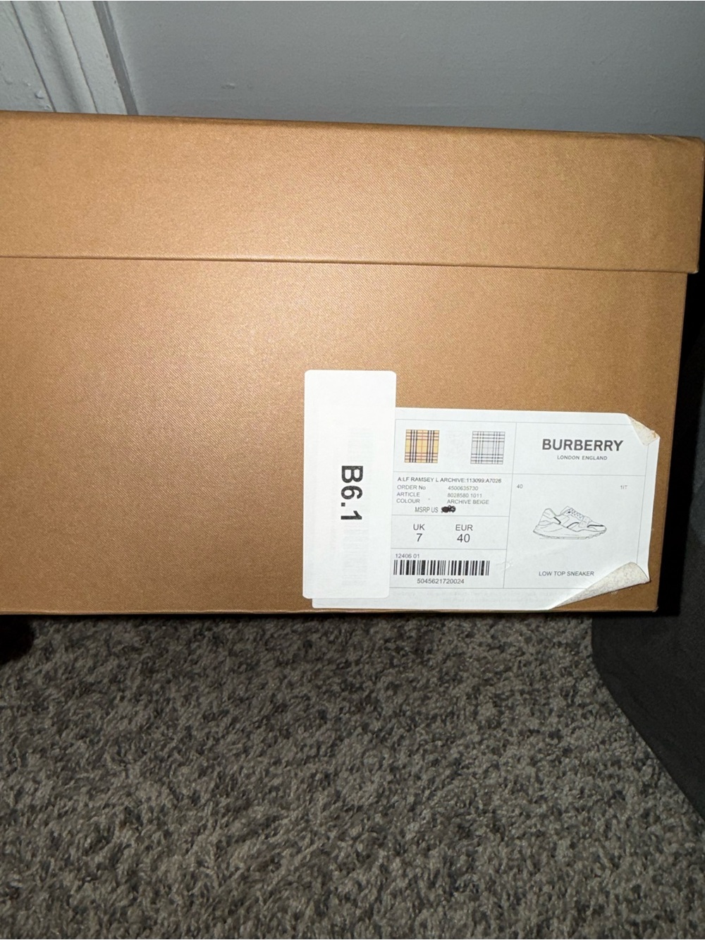Burberry Sneakers (unisex) - Picture 8 of 8